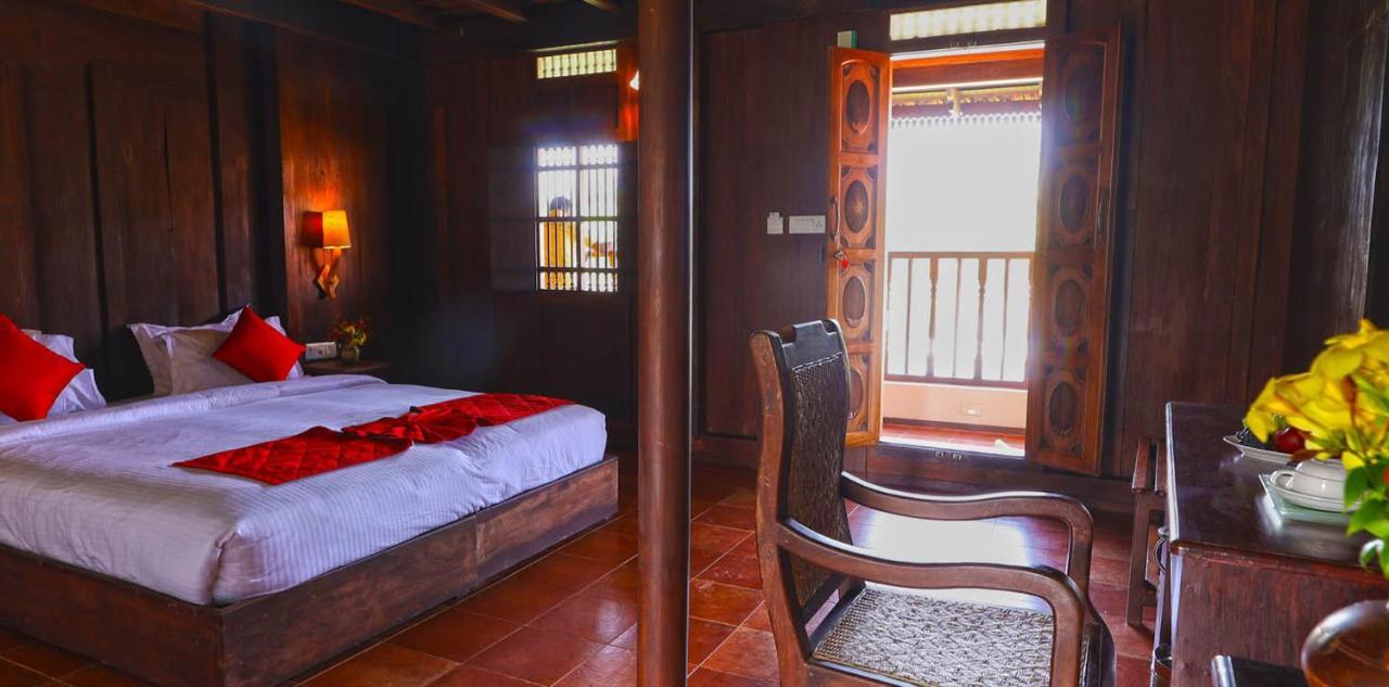 Kumarakom Heritage Resort กัตตะยัม ภายนอก รูปภาพ