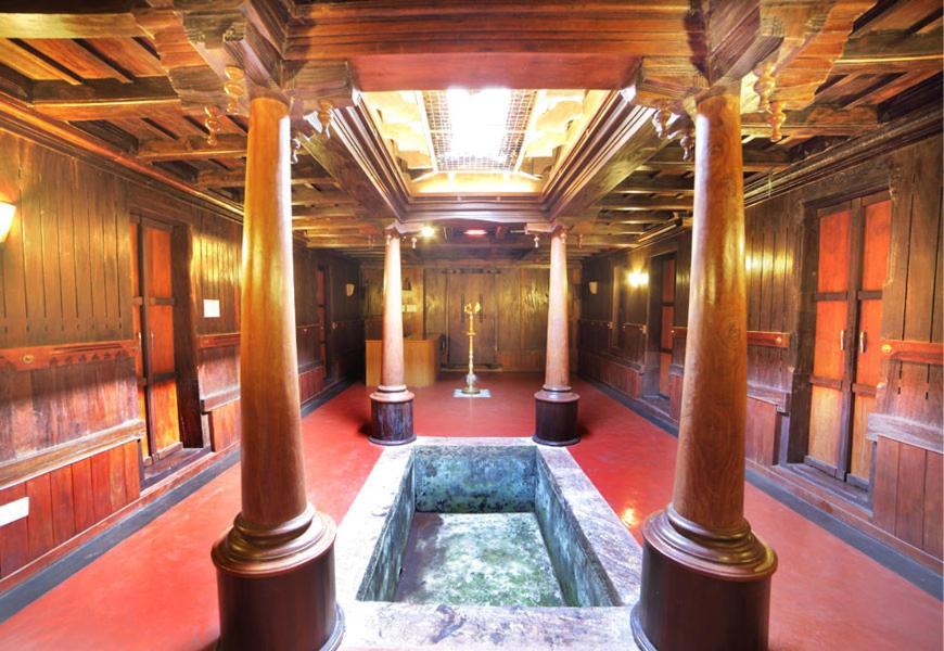 Kumarakom Heritage Resort กัตตะยัม ภายนอก รูปภาพ