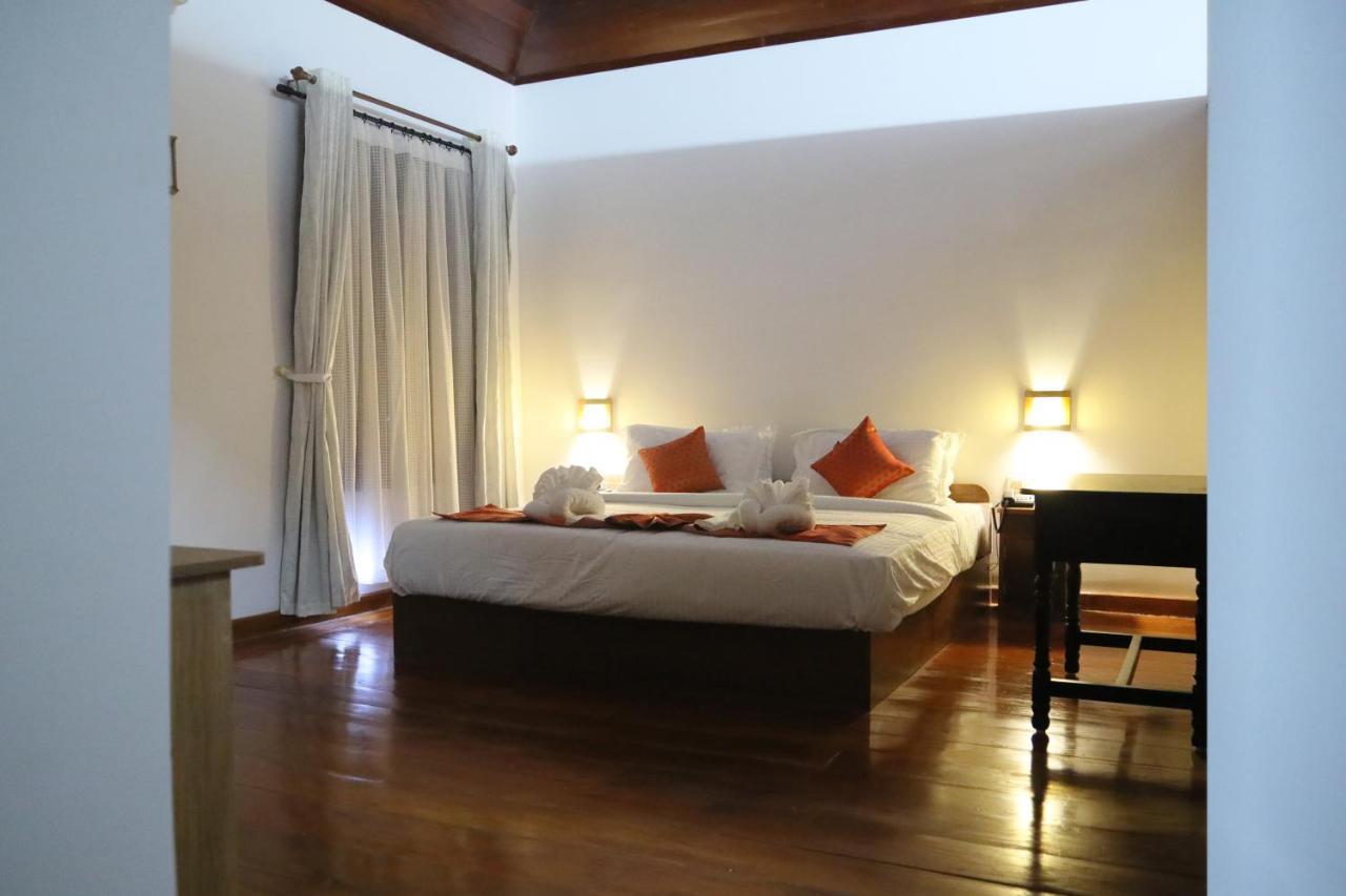 Kumarakom Heritage Resort กัตตะยัม ภายนอก รูปภาพ